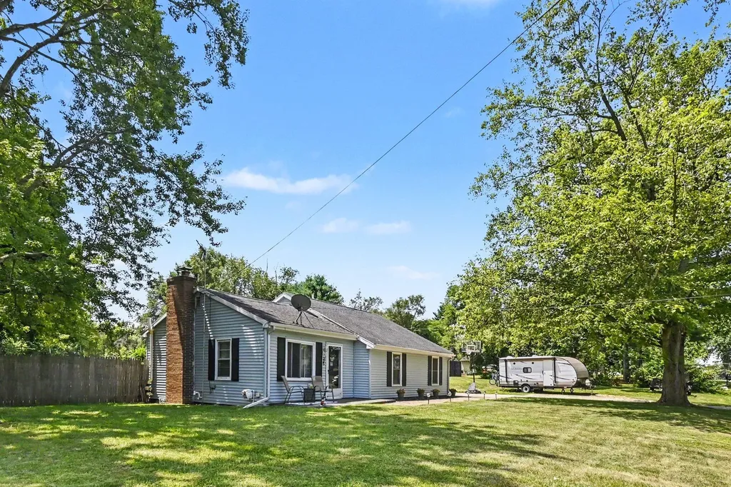 325 Burt Avenue Blackman Charter Township MI 49201