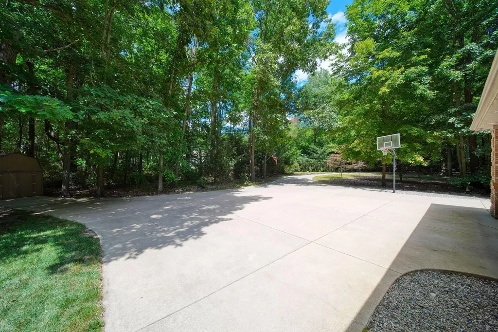 2500 Reynolds Road Spring Arbor Township MI 49201