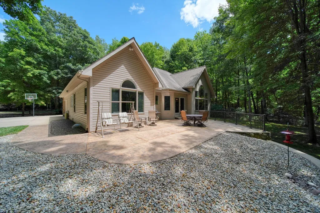 2500 Reynolds Road Spring Arbor Township MI 49201