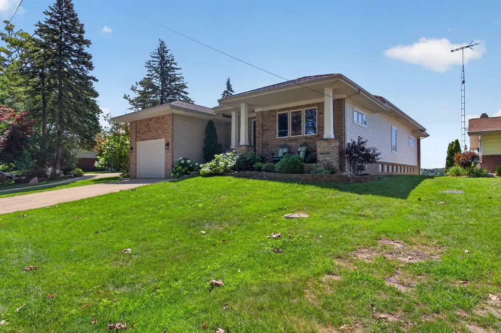 2175 Wamplers Heights Drive Norvell Township MI 49230