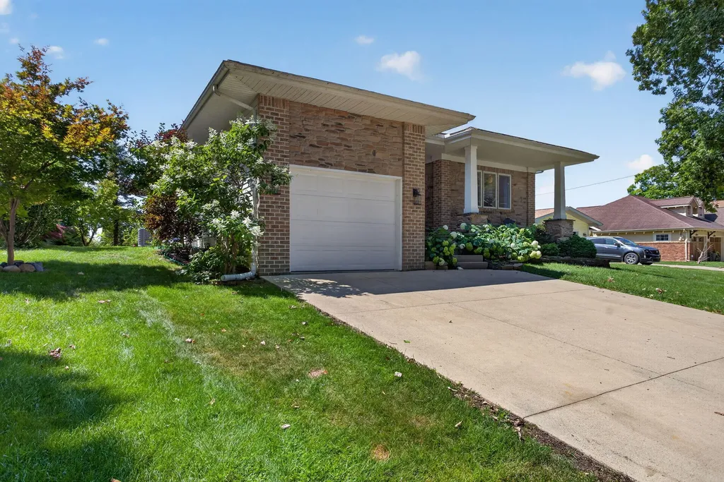 2175 Wamplers Heights Drive Norvell Township MI 49230