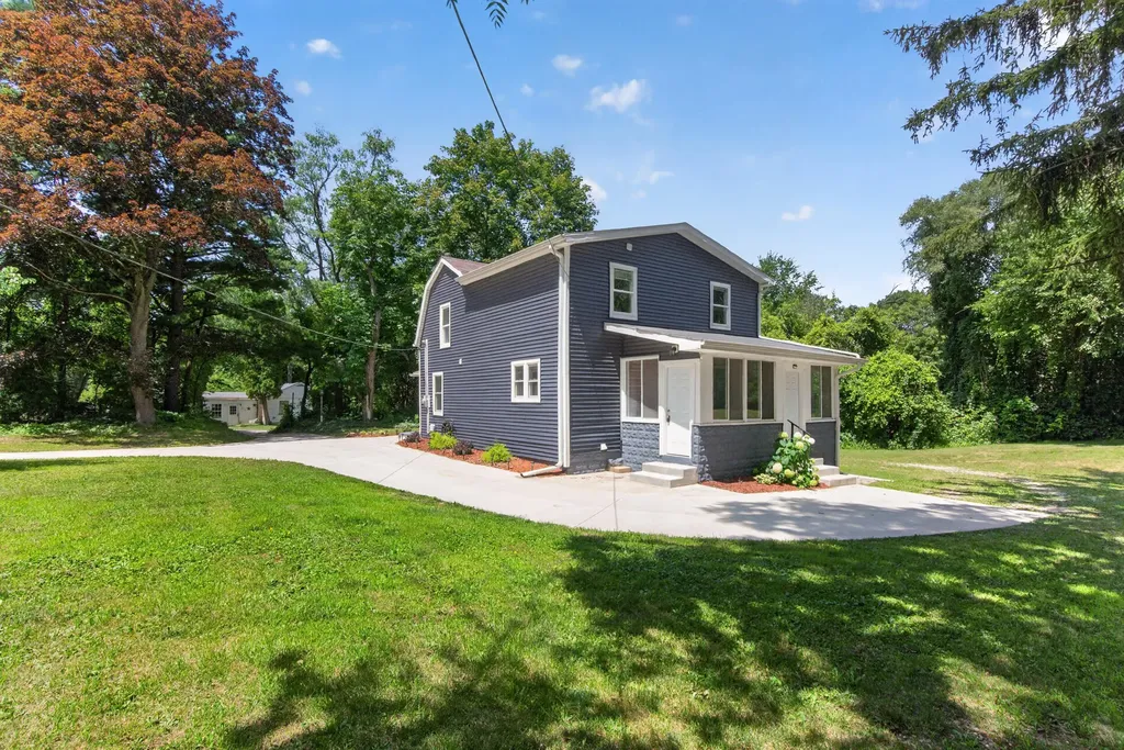 1227 Wayne Street Blackman Charter Township MI 49202