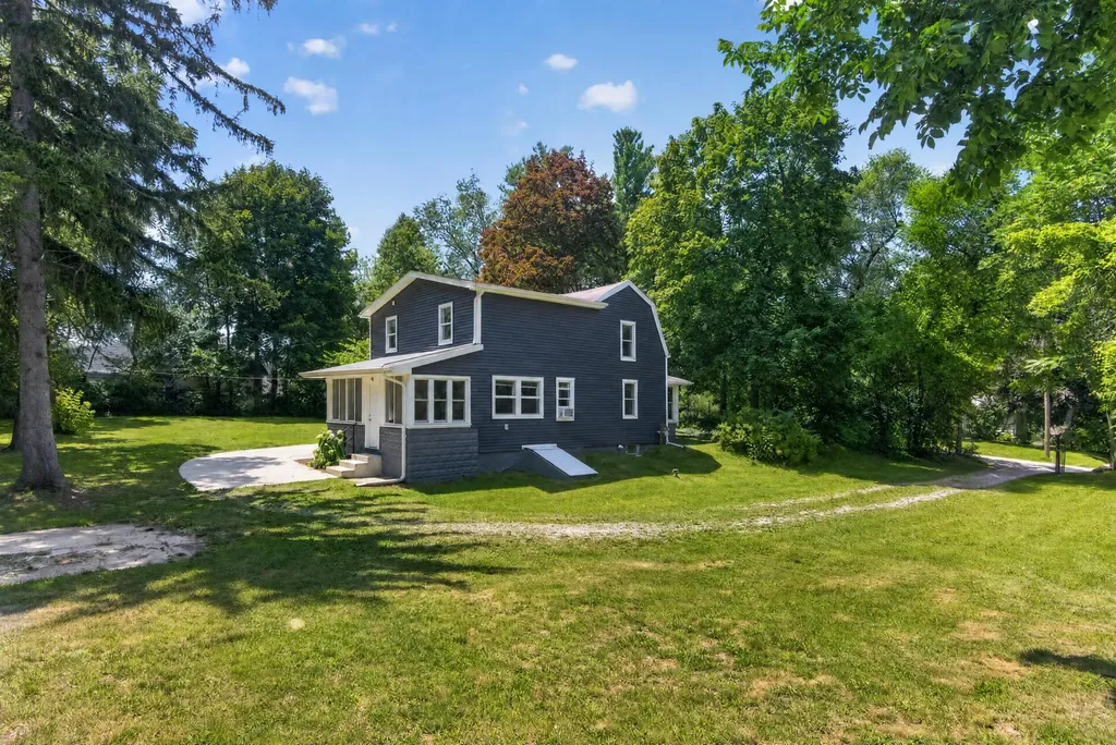 1227 Wayne Street Blackman Charter Township MI 49202
