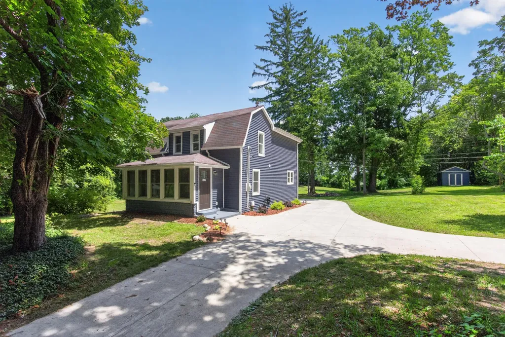 1227 Wayne Street Blackman Charter Township MI 49202