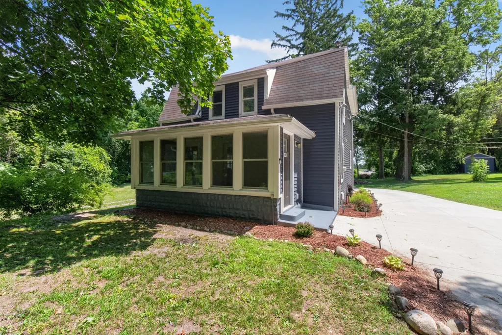 1227 Wayne Street Blackman Charter Township MI 49202