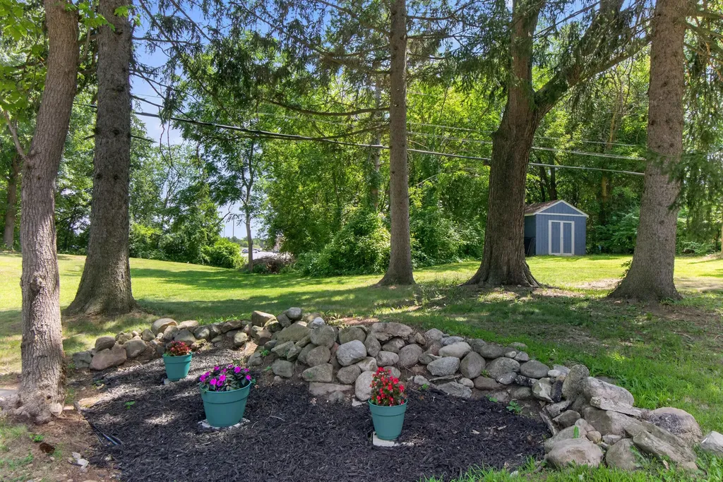 1227 Wayne Street Blackman Charter Township MI 49202