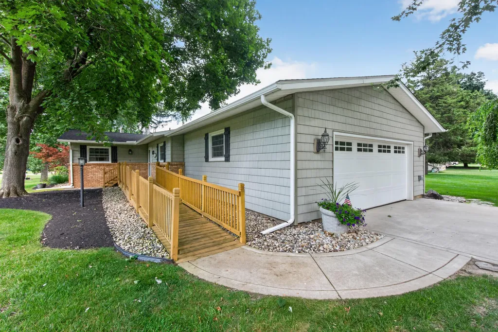 3129 Happy Valley Road Summit Township MI 49203