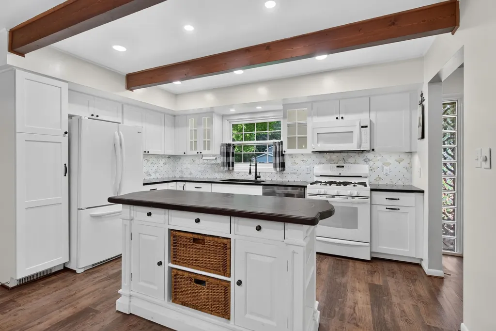 3129 Happy Valley Road Summit Township MI 49203