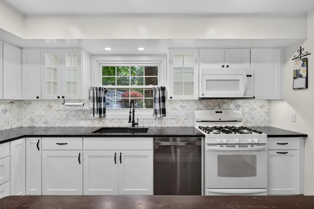 3129 Happy Valley Road Summit Township MI 49203