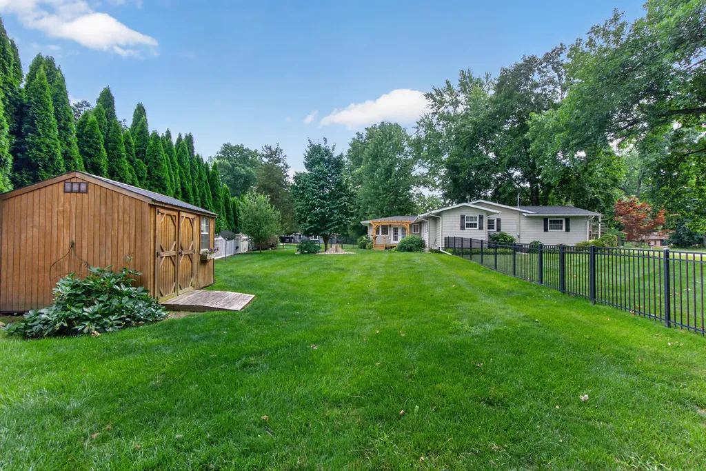 3129 Happy Valley Road Summit Township MI 49203