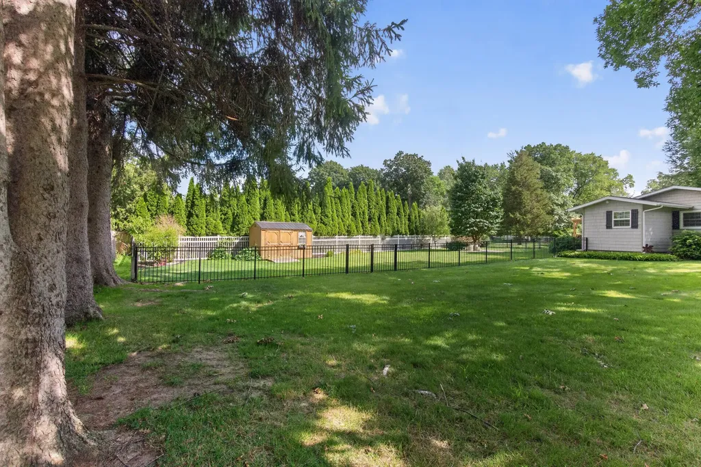 3129 Happy Valley Road Summit Township MI 49203