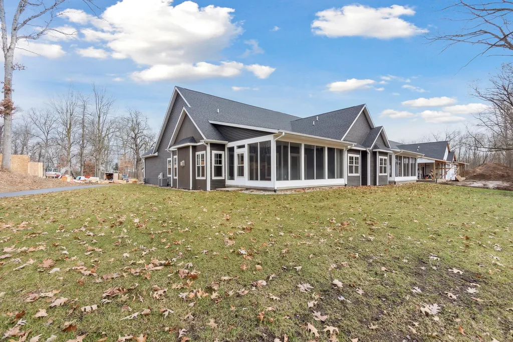 1140 Lochaven Circle Hillsdale Township MI 49242