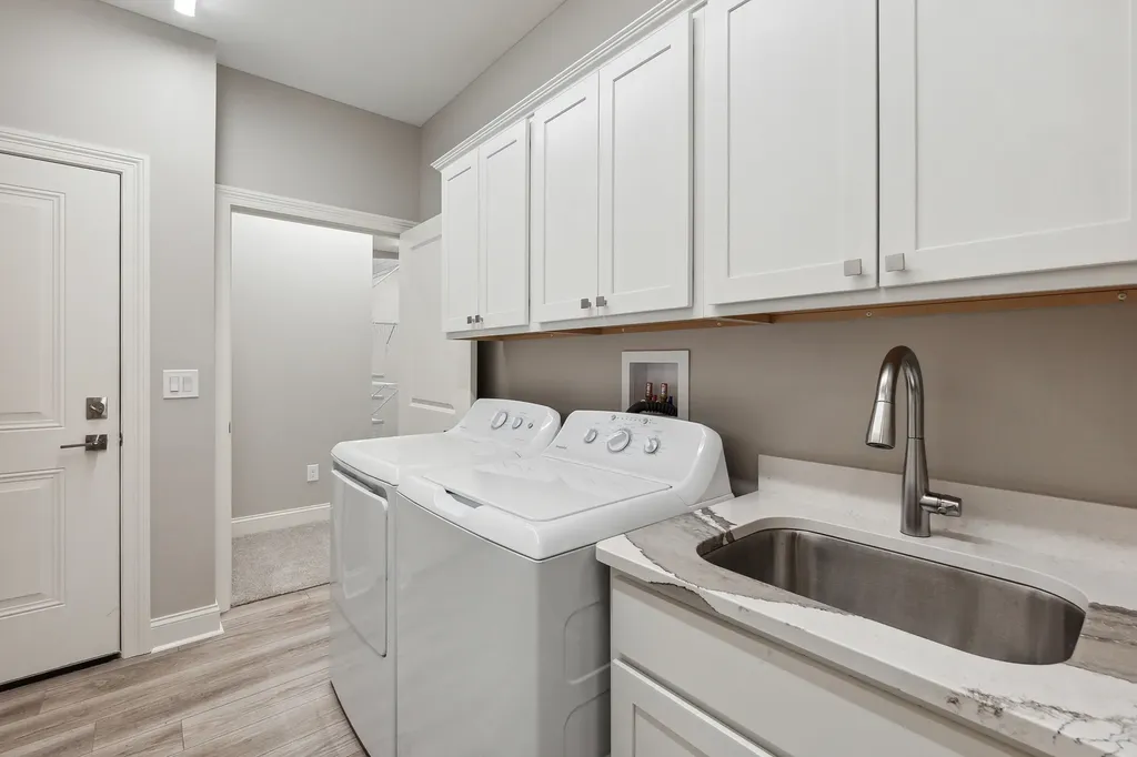 1140 Lochaven Circle Hillsdale Township MI 49242