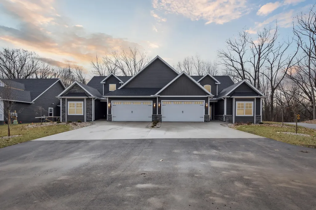 1140 Lochaven Circle Hillsdale Township MI 49242