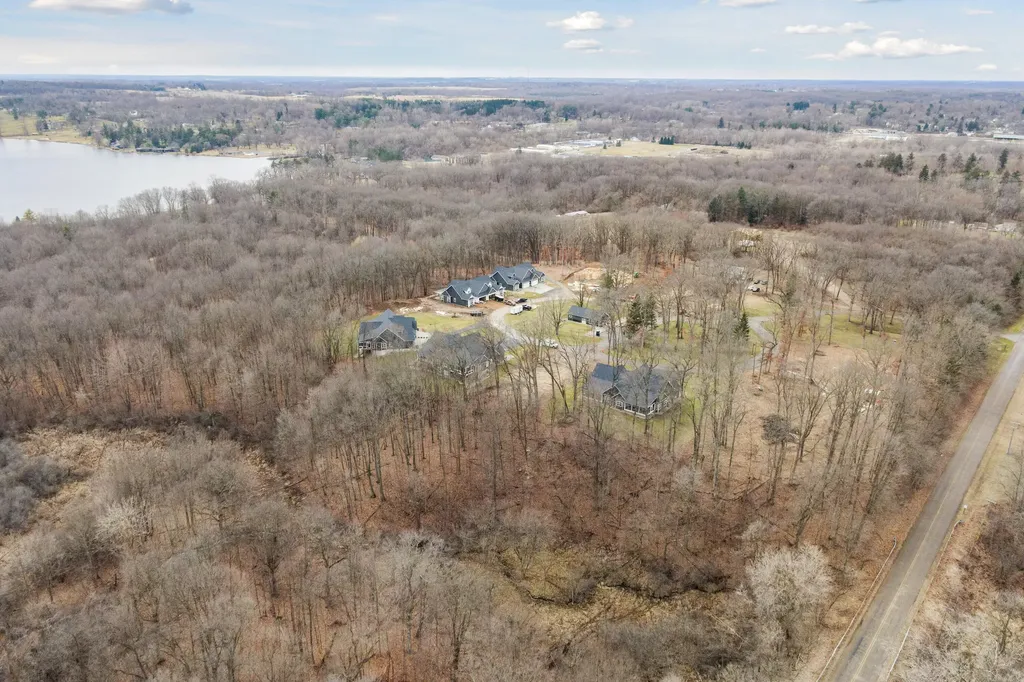 1140 Lochaven Circle Hillsdale Township MI 49242