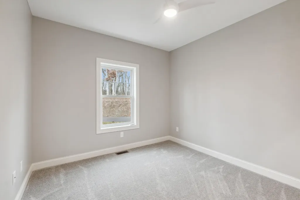 1140 Lochaven Circle Hillsdale Township MI 49242