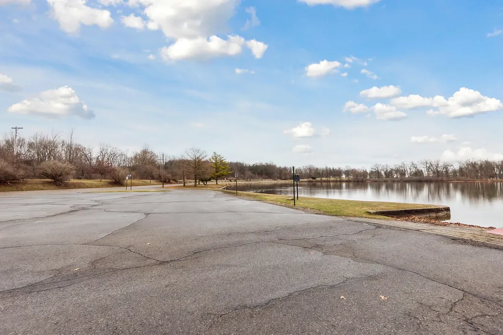 1140 Lochaven Circle Hillsdale Township MI 49242