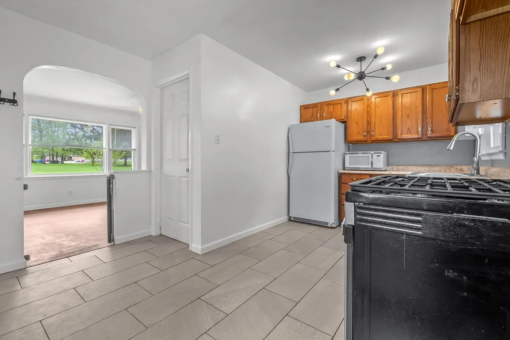 313 Michigan Street Concord Village MI 49237
