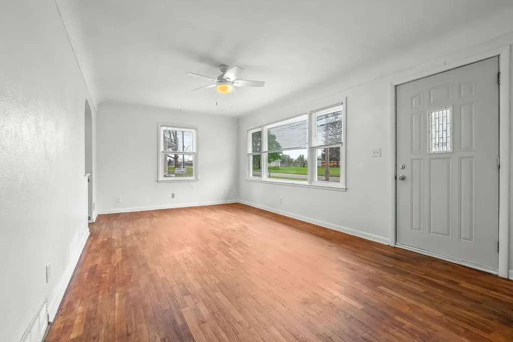 313 Michigan Street Concord Village MI 49237