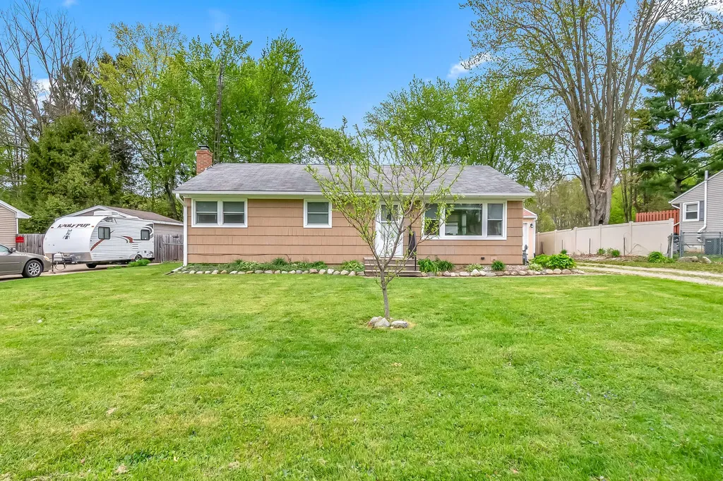313 Michigan Street Concord Village MI 49237