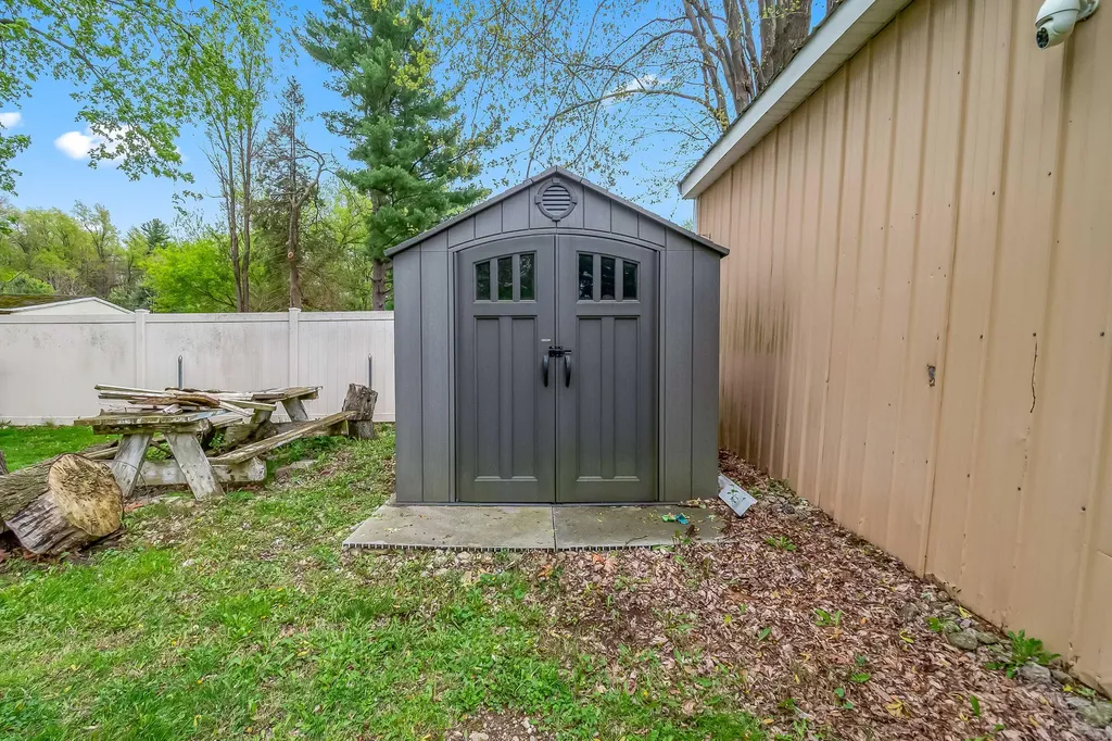 313 Michigan Street Concord Village MI 49237