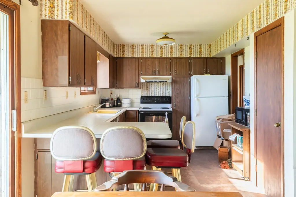 9964 E M 48 Raber Township MI 49736