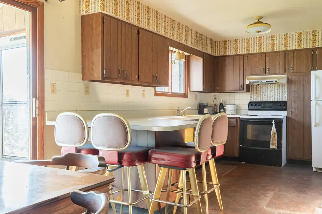 9964 E M 48 Raber Township MI 49736