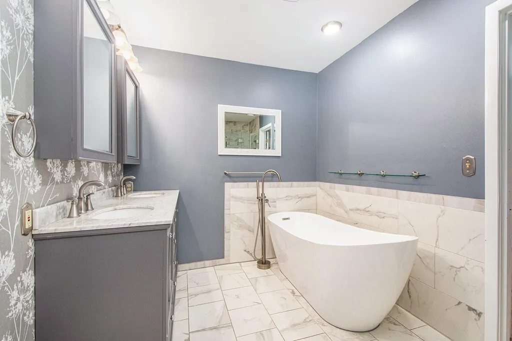 1520 Lamphere Street Hillsdale Township MI 49242