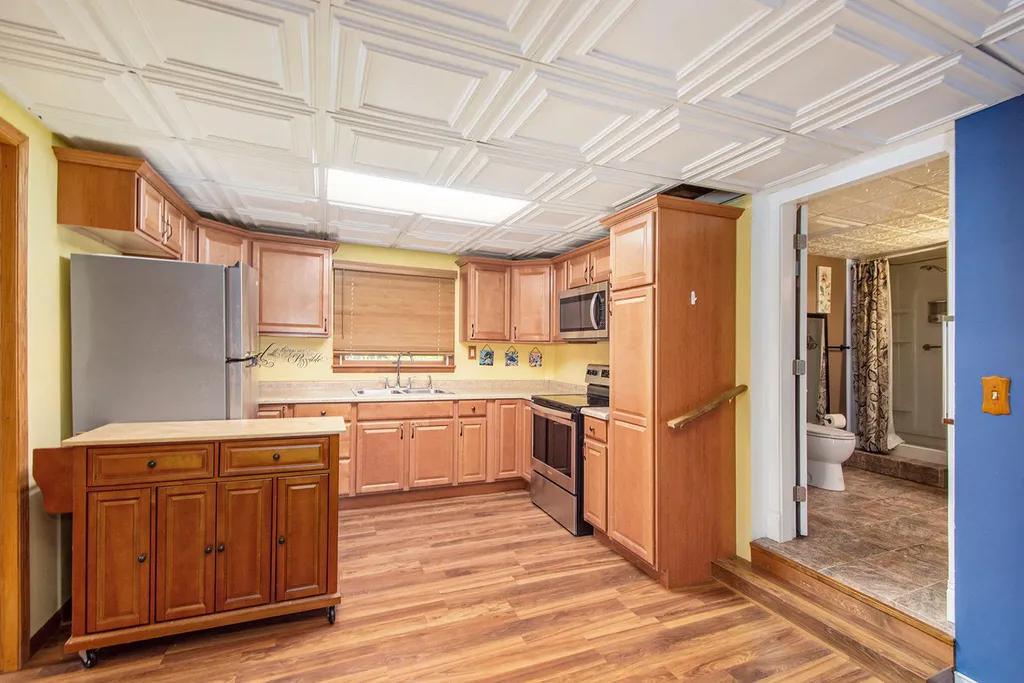 1520 Lamphere Street Hillsdale Township MI 49242
