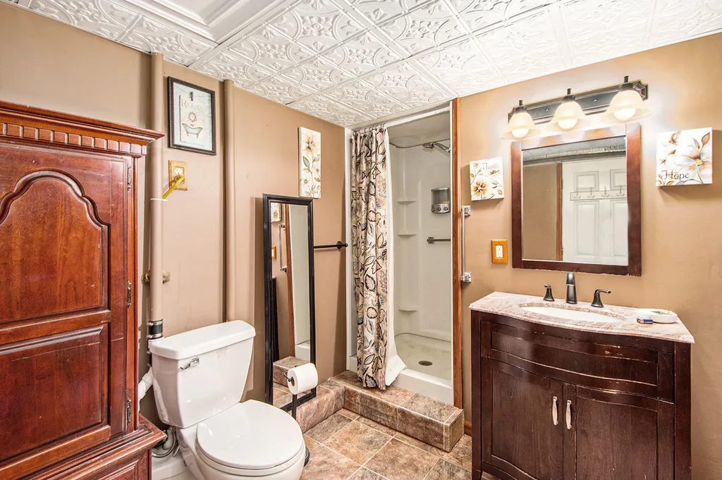 1520 Lamphere Street Hillsdale Township MI 49242