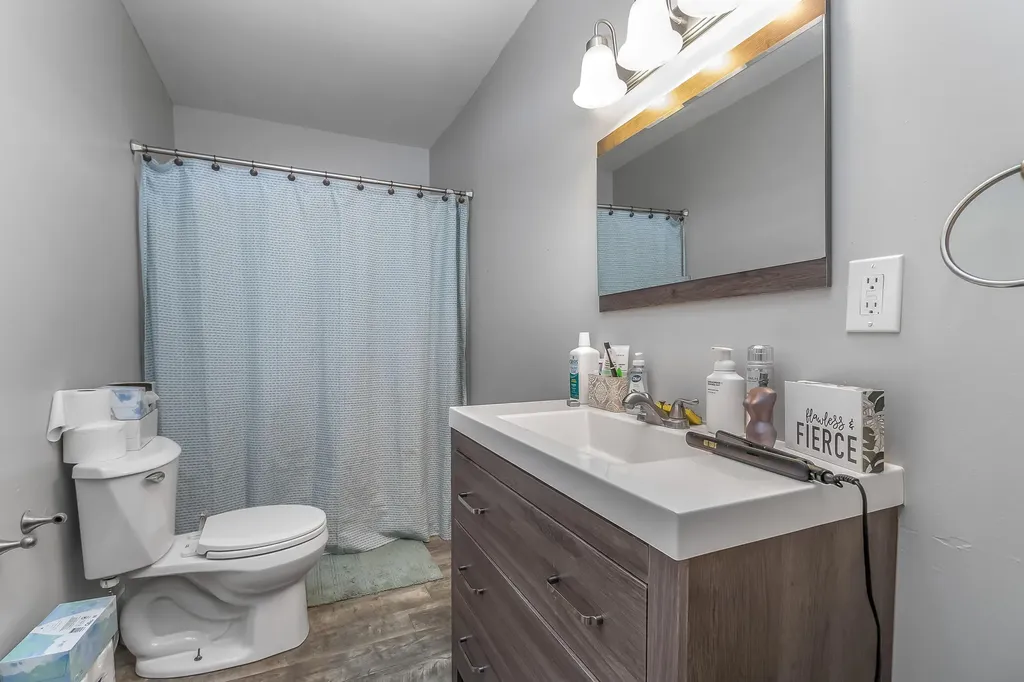 15 E Chicago Street Quincy Village MI 49082
