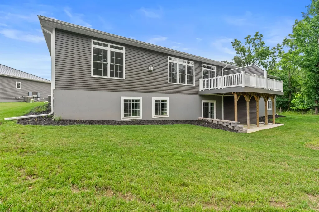 235 Auseon Court Hillsdale City MI 49242