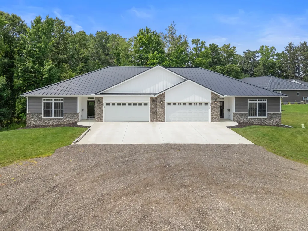 235 Auseon Court Hillsdale City MI 49242
