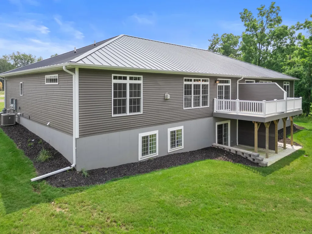 235 Auseon Court Hillsdale City MI 49242