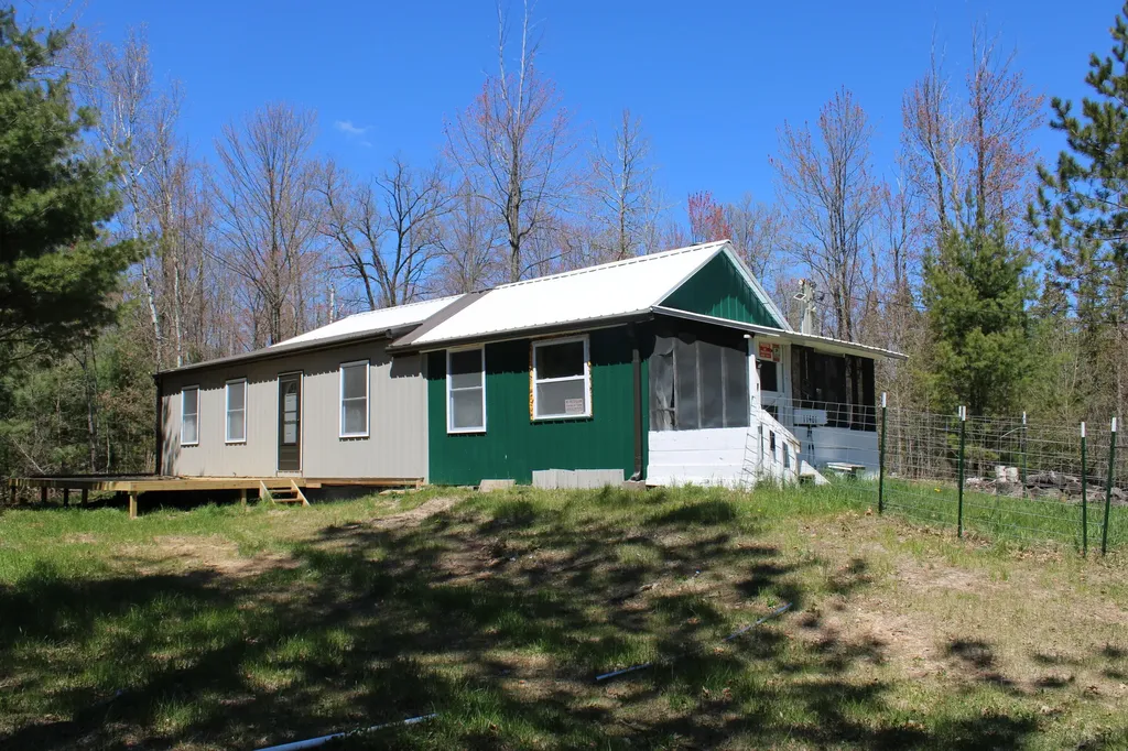 11401 Little George Lake Road Franklin Township MI 48624