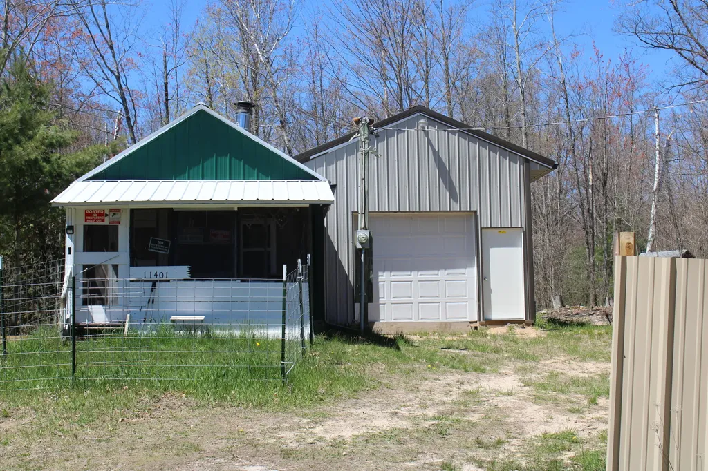 11401 Little George Lake Road Franklin Township MI 48624