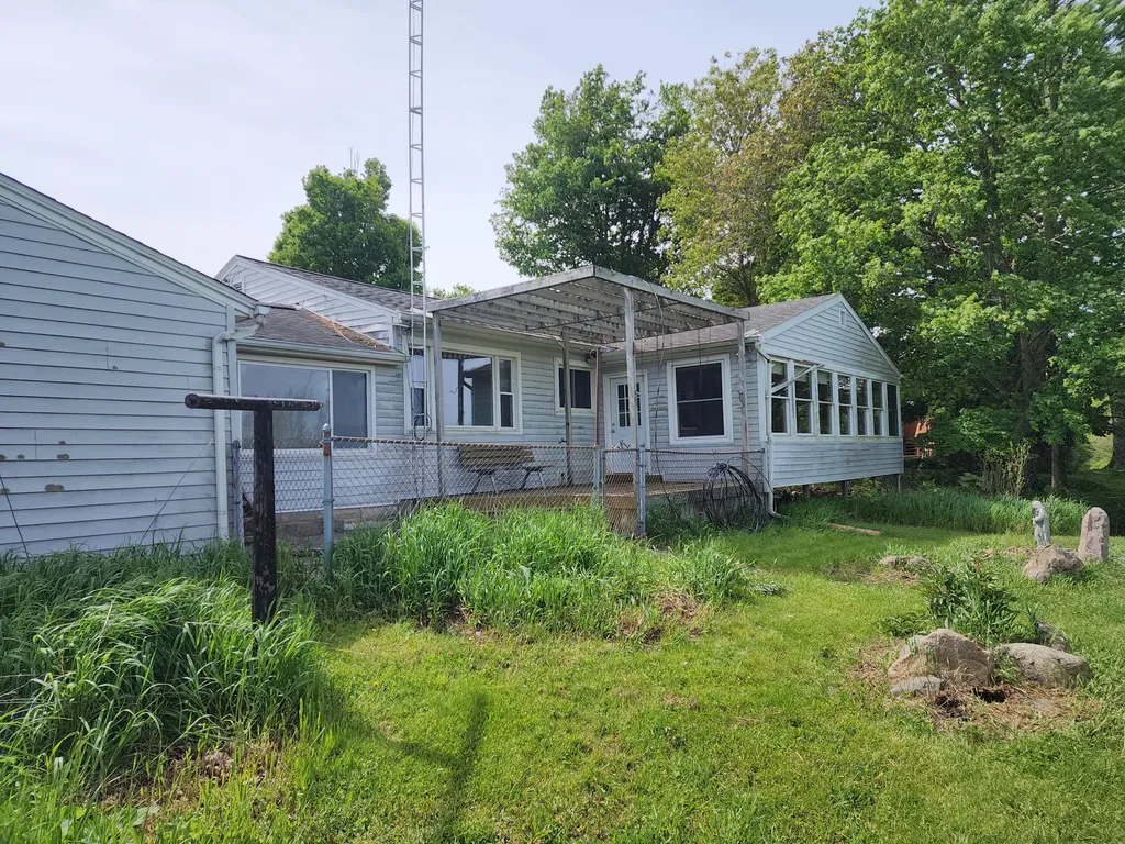 9180 Arkansaw Road Allen Township MI 49227