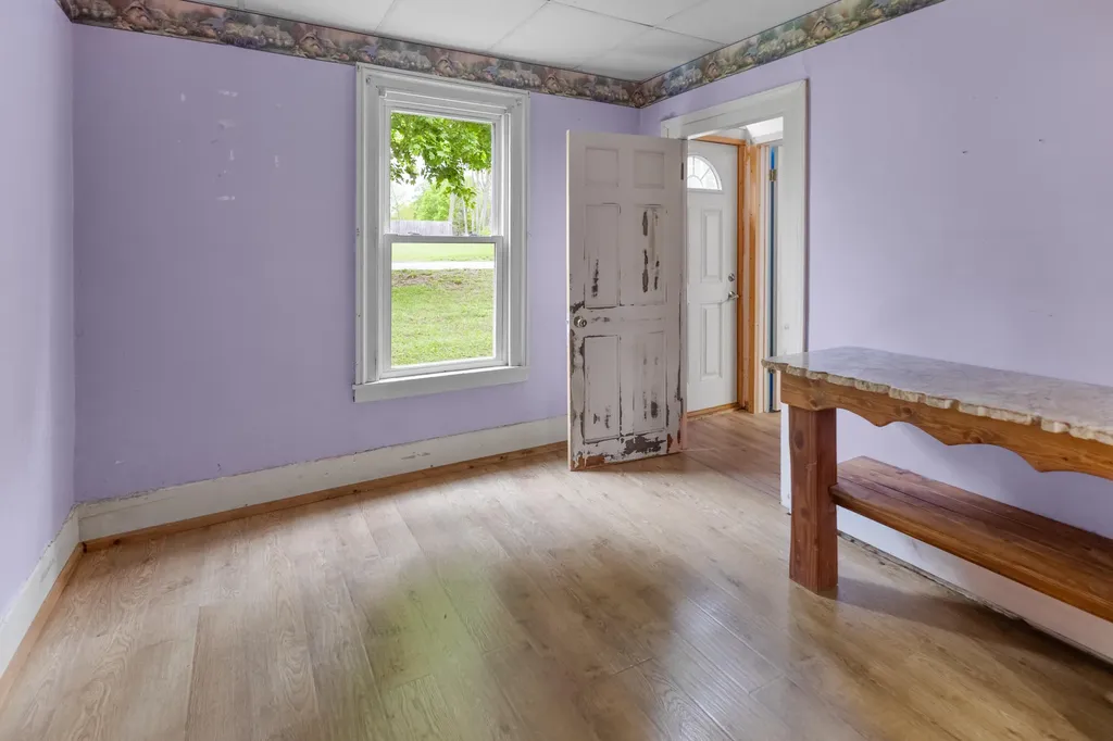 219 Water Street Jonesville City MI 49250