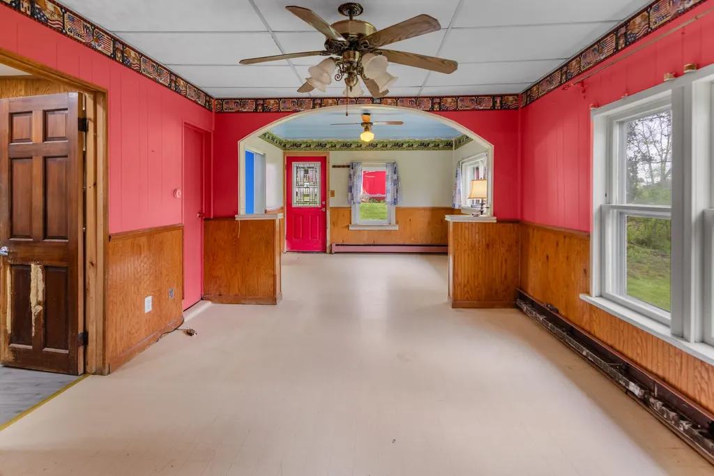 219 Water Street Jonesville City MI 49250