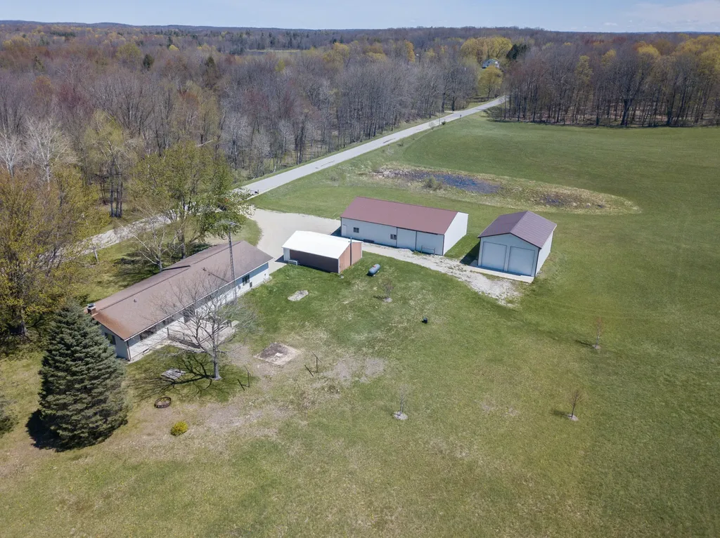 7480 E 5 Mile Road Goodwell Township MI 49349