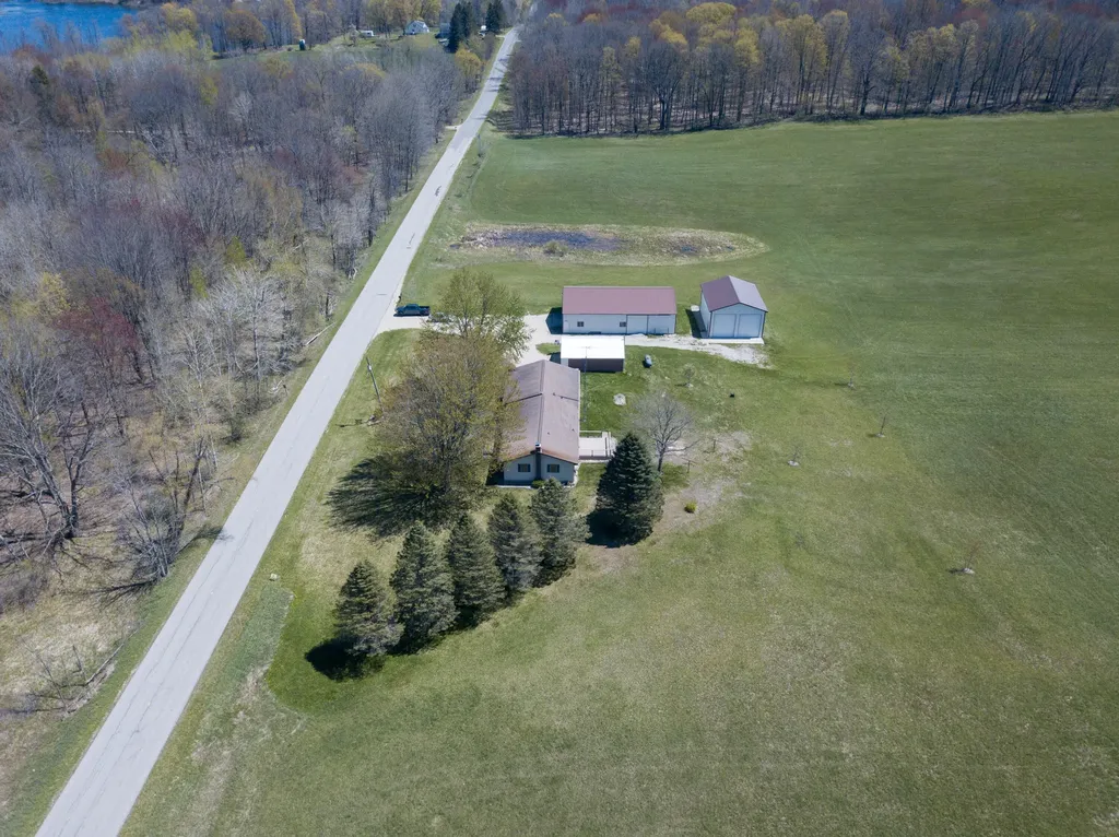 7480 E 5 Mile Road Goodwell Township MI 49349