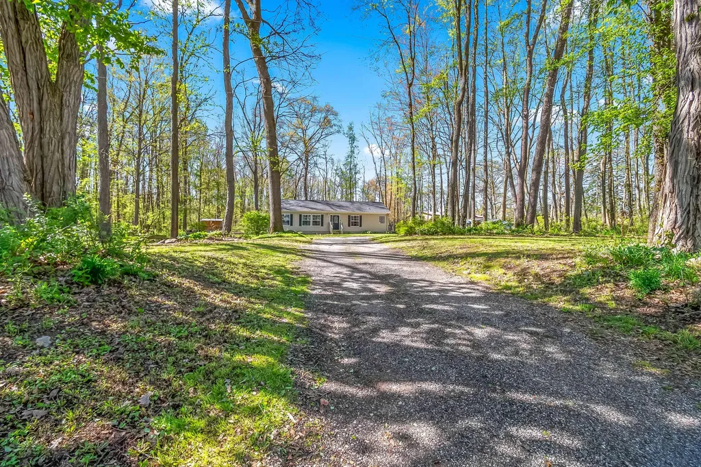 13175 Folks Road Pulaski Township MI 49241