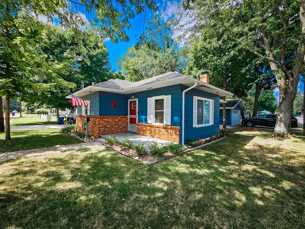 58 Salem Street Hillsdale City MI 49242