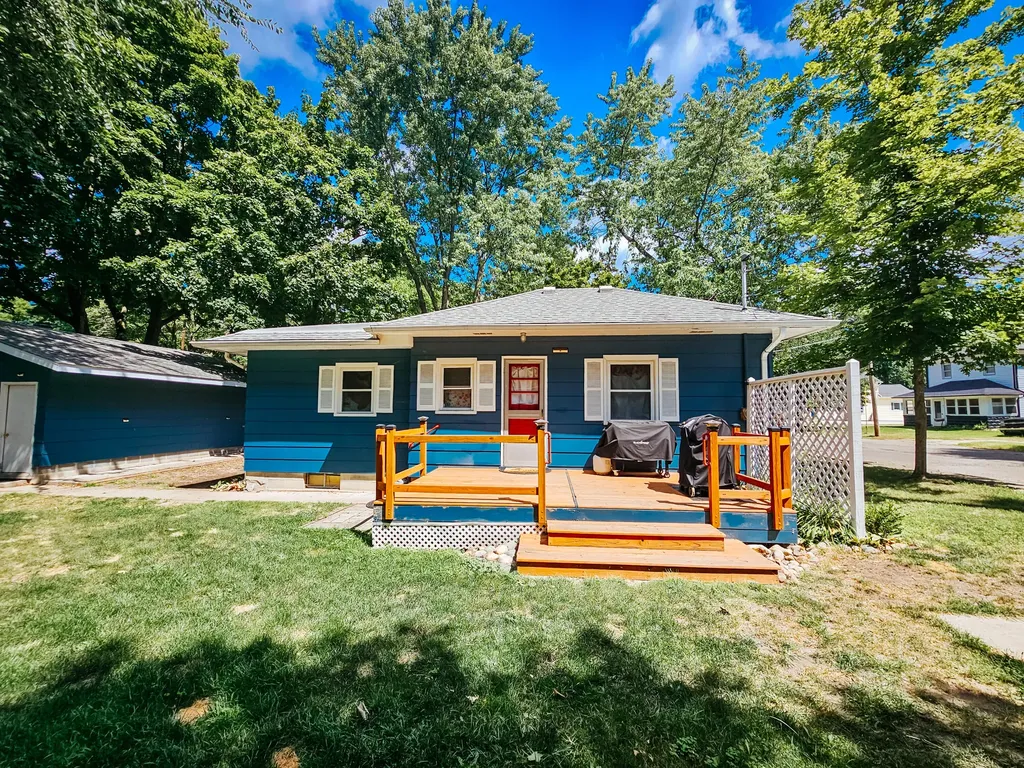 58 Salem Street Hillsdale City MI 49242