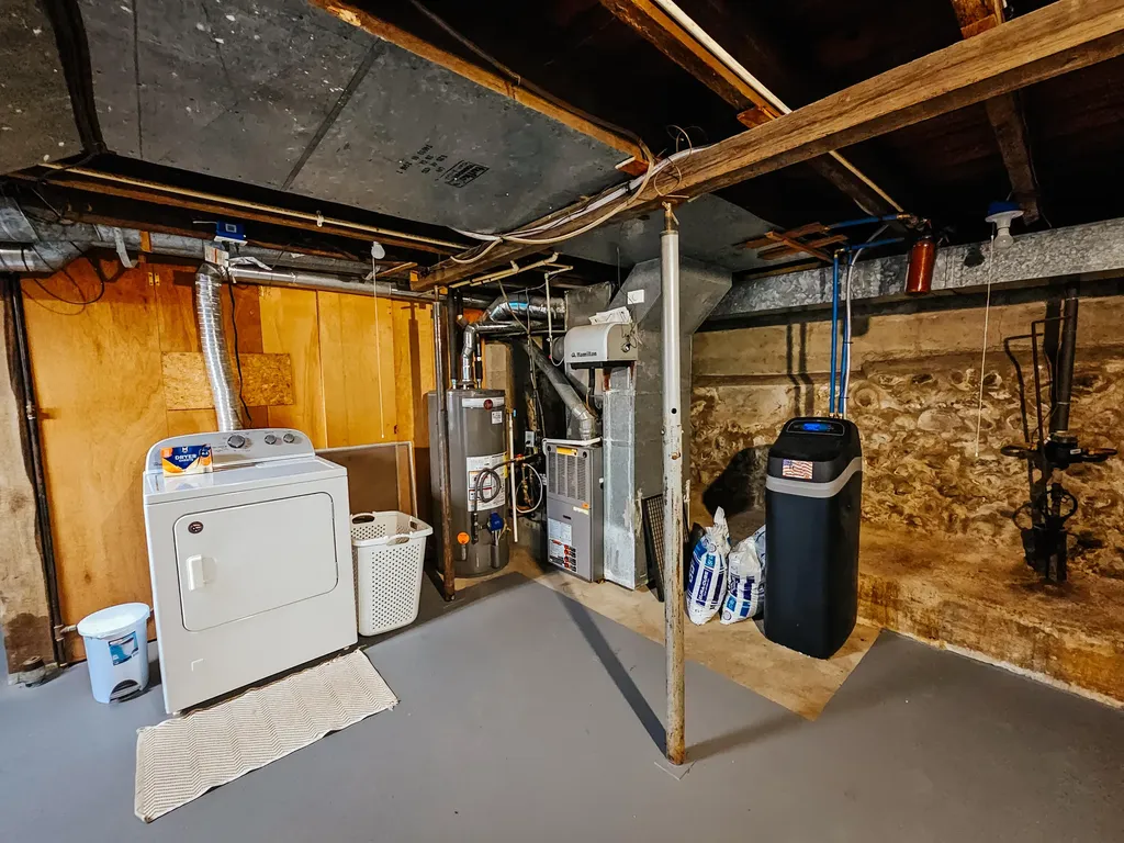 58 Salem Street Hillsdale City MI 49242