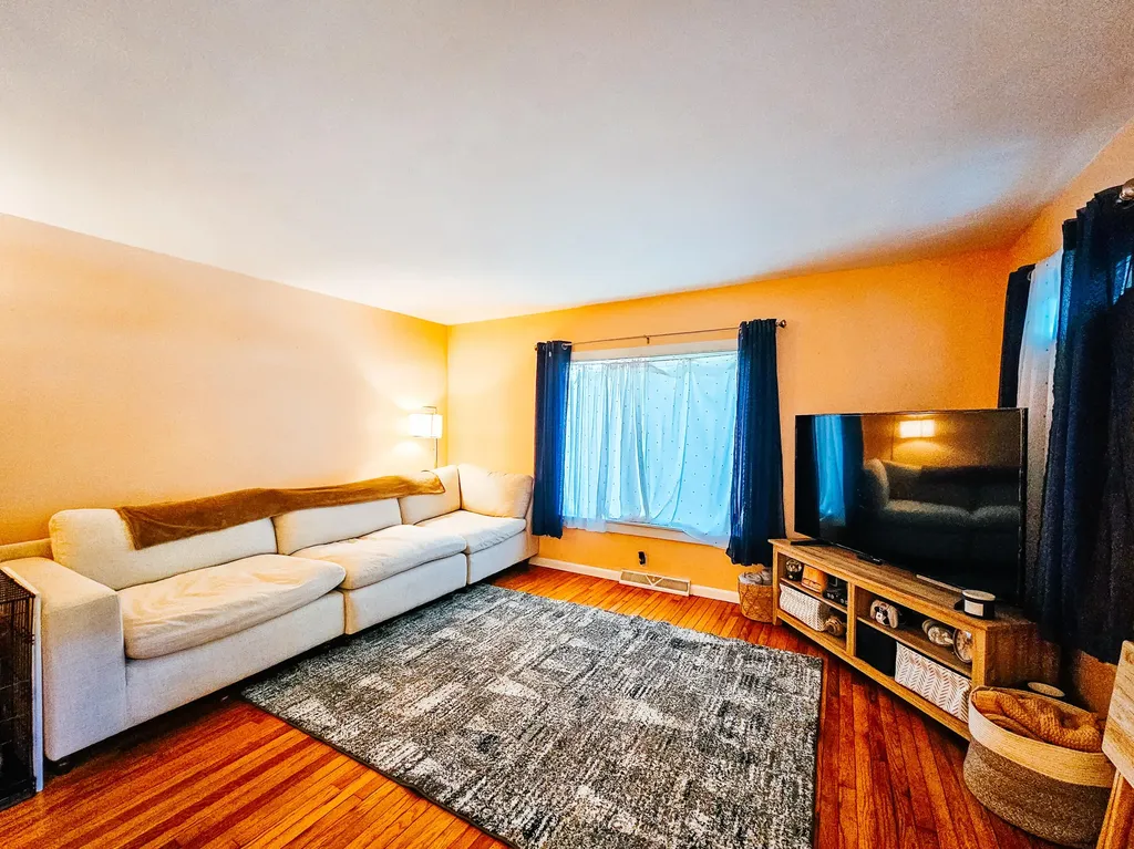 58 Salem Street Hillsdale City MI 49242