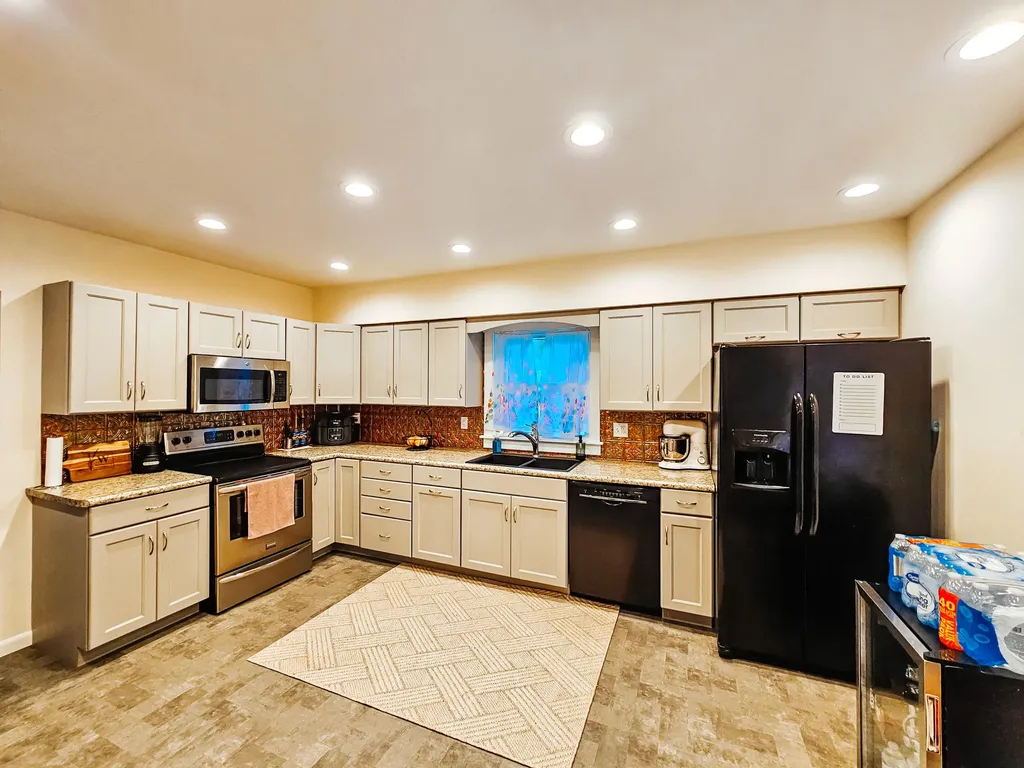 58 Salem Street Hillsdale City MI 49242