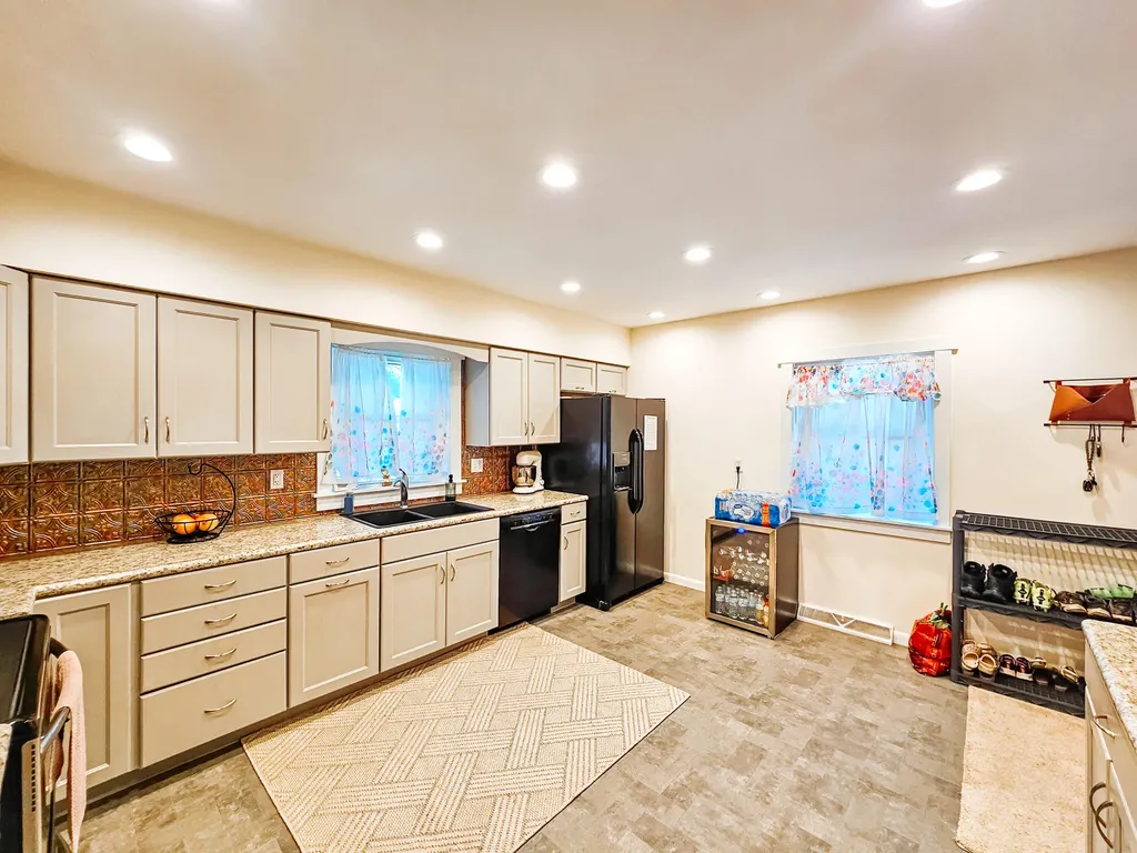 58 Salem Street Hillsdale City MI 49242