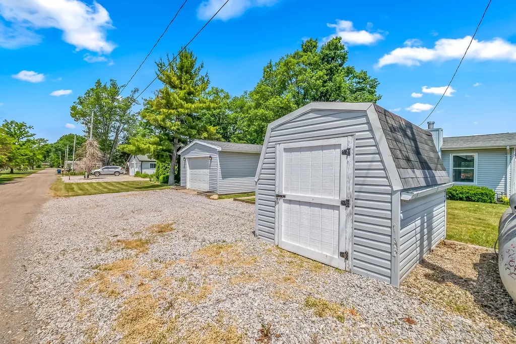 13854 Emens Drive Wright Township MI 49247