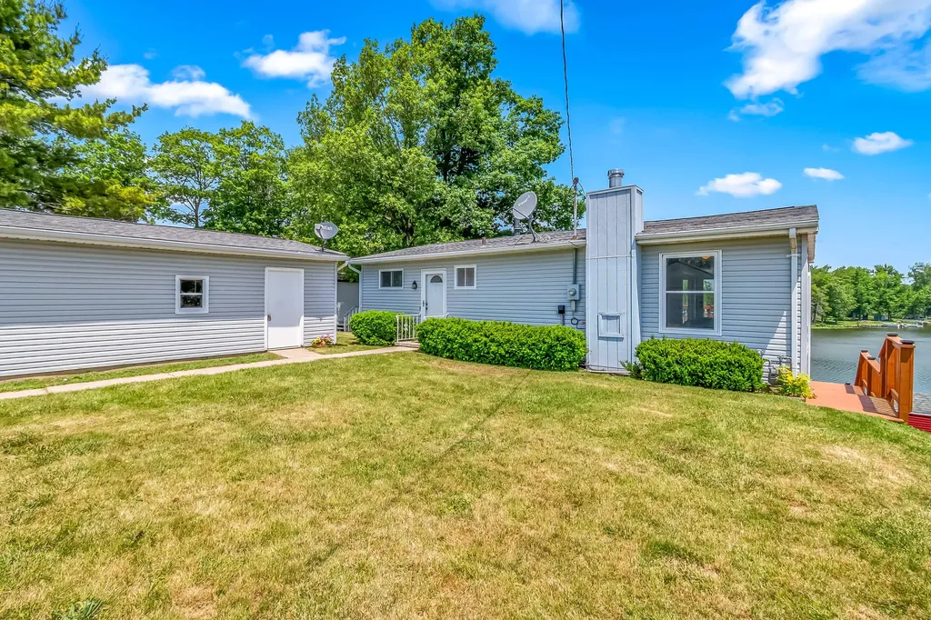13854 Emens Drive Wright Township MI 49247